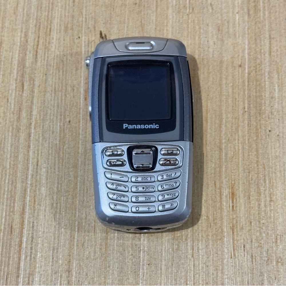 Panasonic Cell Phone Model: X300 Silver No Charger “UNTESTED” Buy/Sold As Is!!